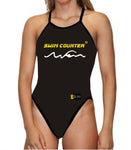 Bañador de natación de mujer swimcounter modelo vista delantera